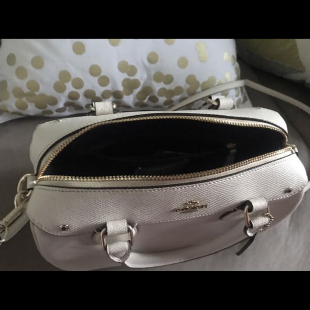 Purse - Picture 4 of 5